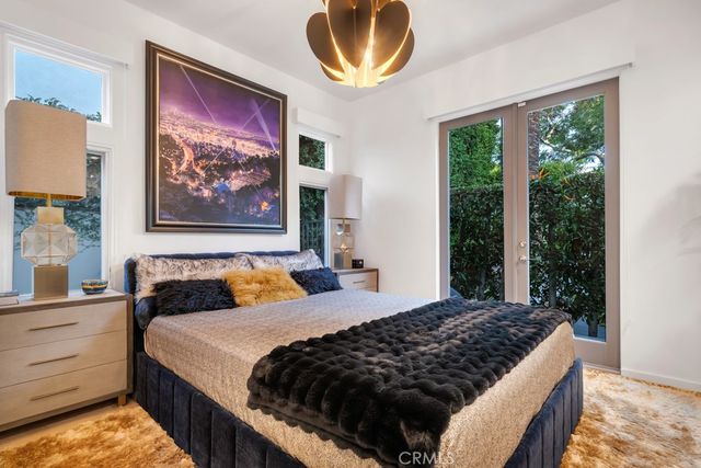 8719 Rosewood Avenue, West Hollywood, CA 90048
