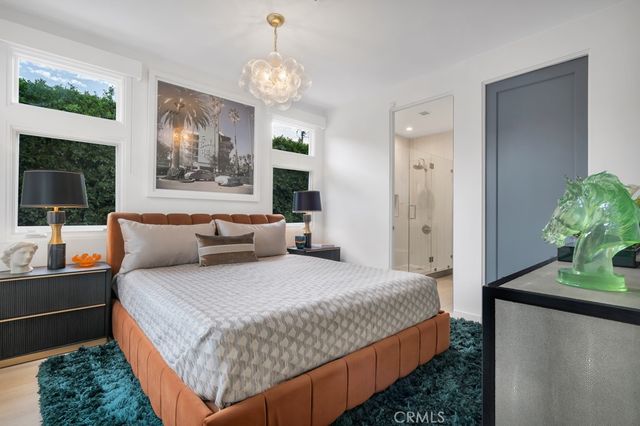 8719 Rosewood Avenue, West Hollywood, CA 90048