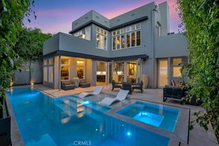 8719 Rosewood Avenue, West Hollywood, CA 90048