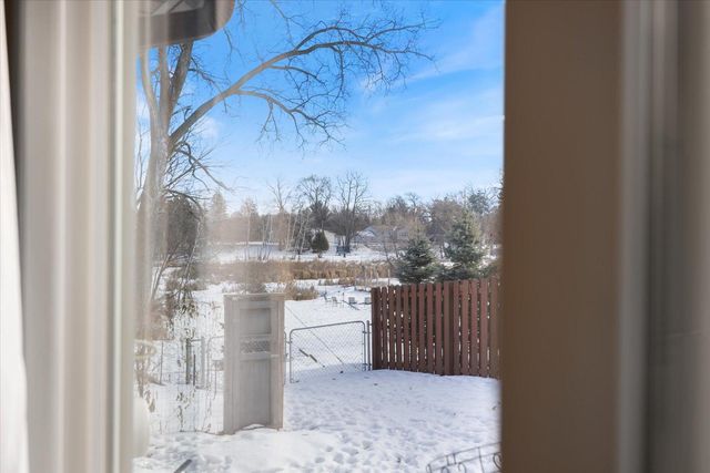 7405 Knollwood Drive, Mounds View, MN 55112