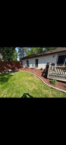 7405 Knollwood Drive, Mounds View, MN 55112