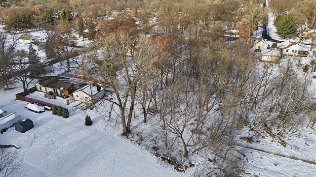 7405 Knollwood Drive, Mounds View, MN 55112