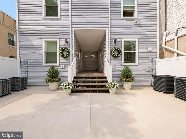 2139 N 18TH ST, Philadelphia, PA 19121