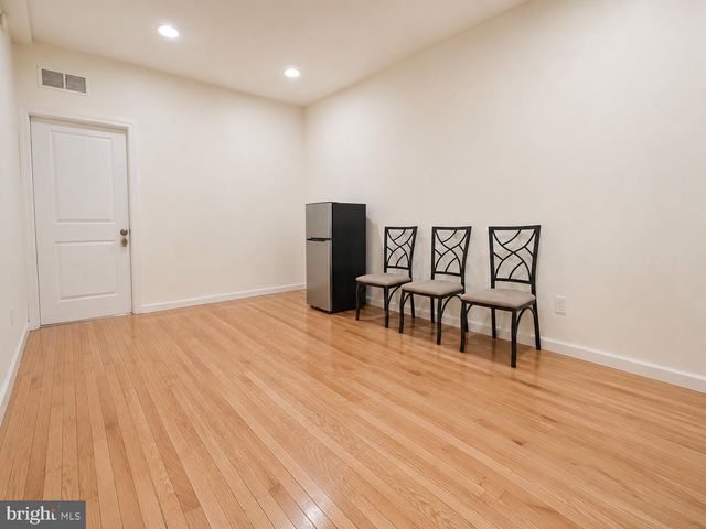 2139 N 18TH ST, Philadelphia, PA 19121