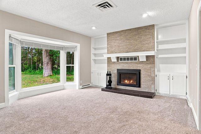 20840 Hidden Ponds Drive, Rogers, MN 55374