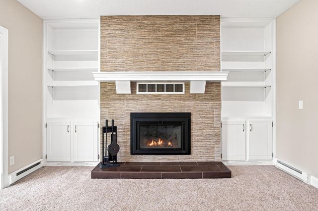 20840 Hidden Ponds Drive, Rogers, MN 55374