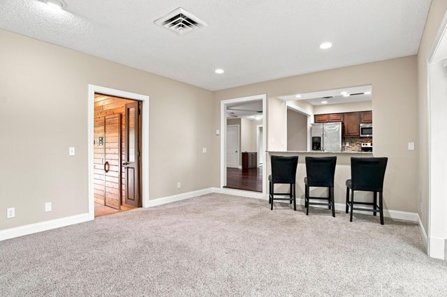 20840 Hidden Ponds Drive, Rogers, MN 55374