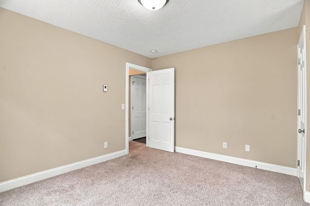 20840 Hidden Ponds Drive, Rogers, MN 55374