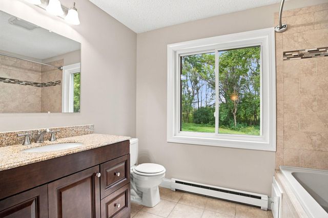 20840 Hidden Ponds Drive, Rogers, MN 55374