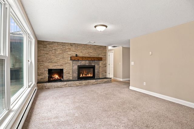 20840 Hidden Ponds Drive, Rogers, MN 55374