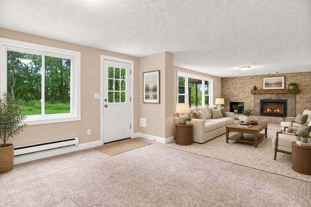 20840 Hidden Ponds Drive, Rogers, MN 55374