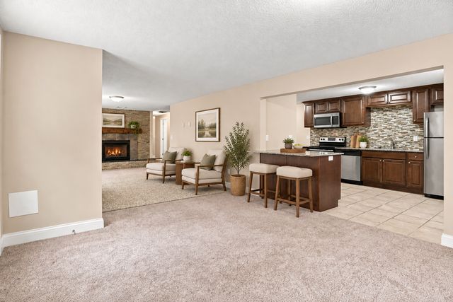 20840 Hidden Ponds Drive, Rogers, MN 55374