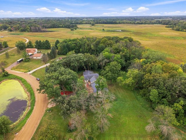 20840 Hidden Ponds Drive, Rogers, MN 55374