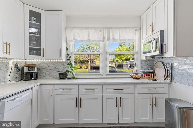 1348 THOMPSON AVE, Gloucester City, NJ 08030