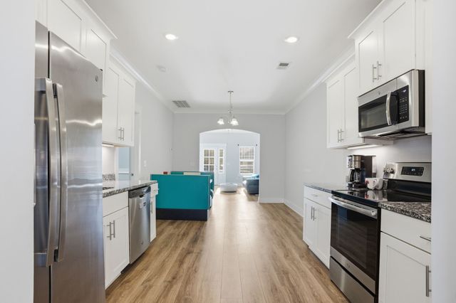 205 Bancroft Ml, Columbia, TN 38401
