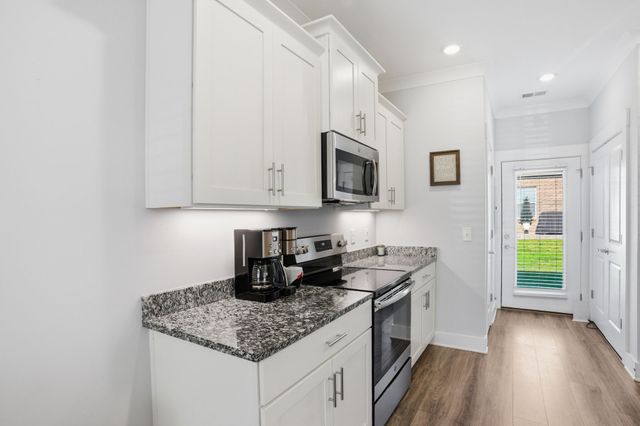 205 Bancroft Ml, Columbia, TN 38401