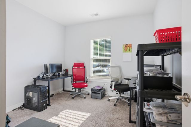 205 Bancroft Ml, Columbia, TN 38401