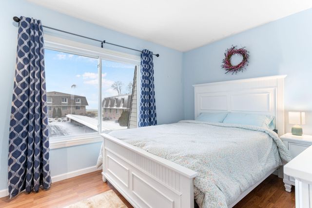 3626 Lakeshore Dr K9 9, St. Joseph, MI 49085