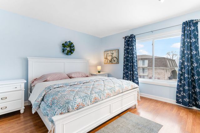 3626 Lakeshore Dr K9 9, St. Joseph, MI 49085