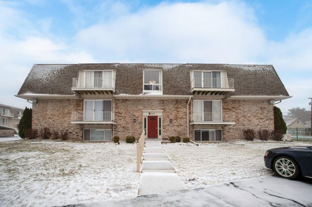 3626 Lakeshore Dr K9 9, St. Joseph, MI 49085