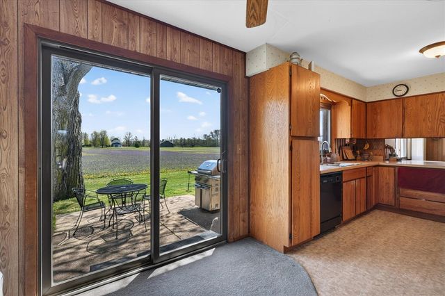 3262 W Wagner Road, Buchanan, MI 49107