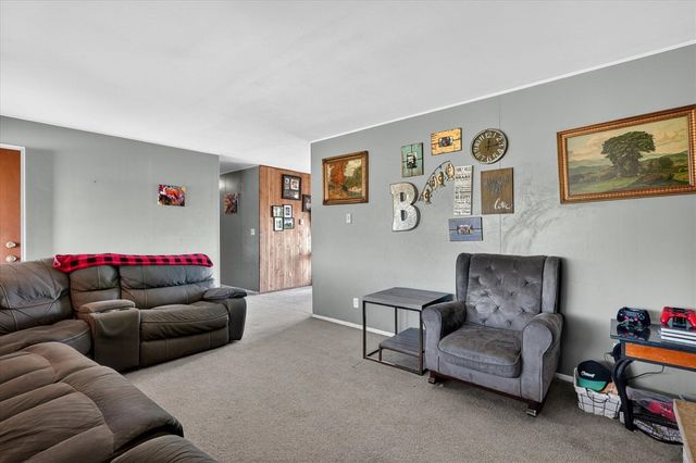 3262 W Wagner Road, Buchanan, MI 49107