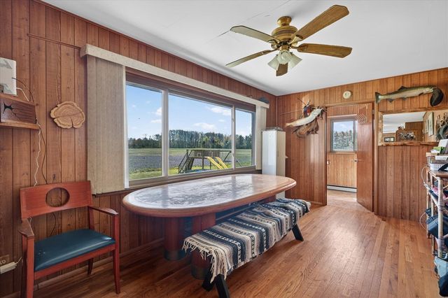 3262 W Wagner Road, Buchanan, MI 49107