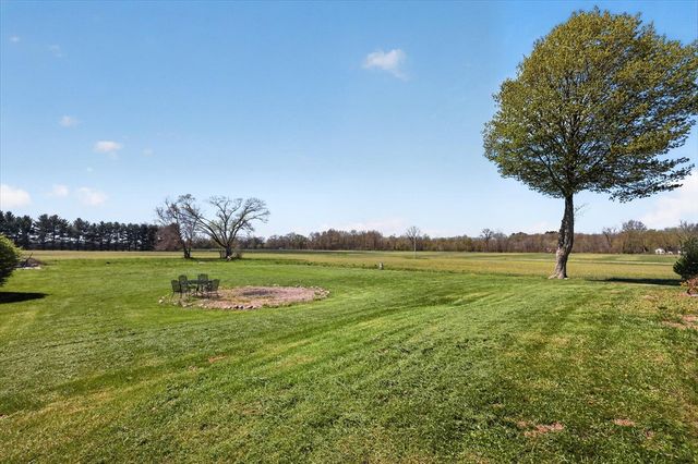 3262 W Wagner Road, Buchanan, MI 49107