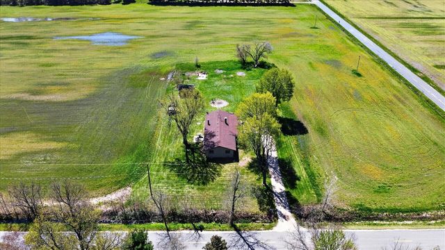 3262 W Wagner Road, Buchanan, MI 49107