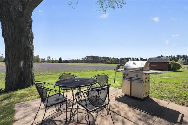 3262 W Wagner Road, Buchanan, MI 49107