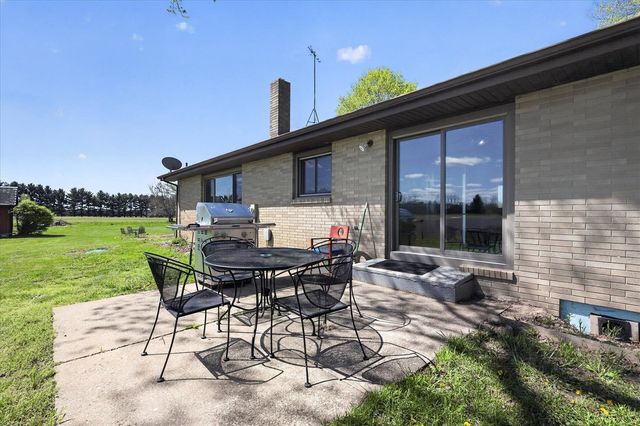 3262 W Wagner Road, Buchanan, MI 49107