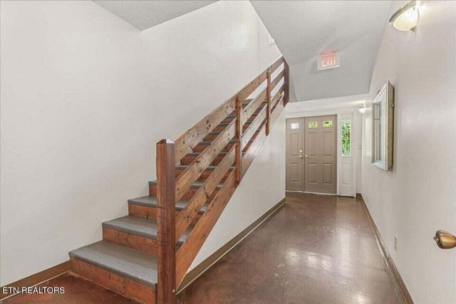 355359 County Road 475, Etowah, TN 37331