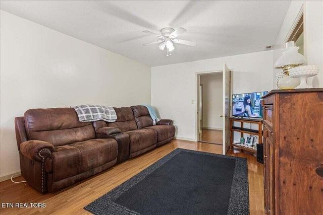 355359 County Road 475, Etowah, TN 37331