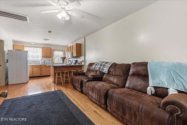 355359 County Road 475, Etowah, TN 37331