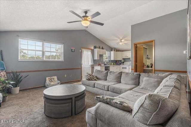 355359 County Road 475, Etowah, TN 37331