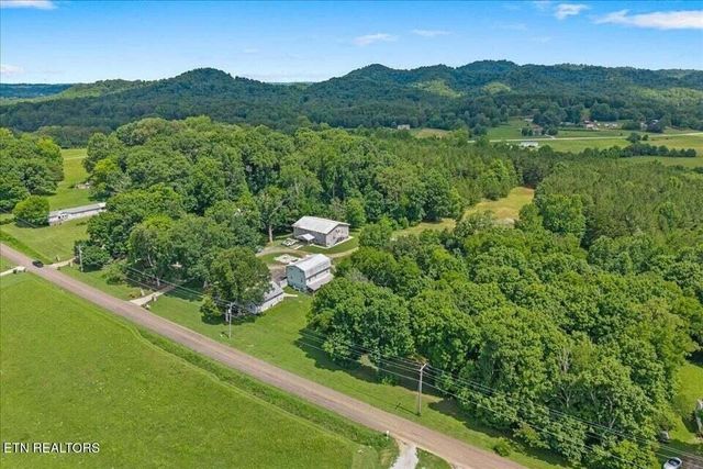 355359 County Road 475, Etowah, TN 37331
