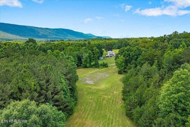 355359 County Road 475, Etowah, TN 37331
