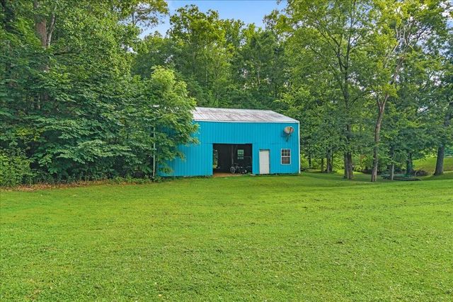 355359 County Road 475, Etowah, TN 37331