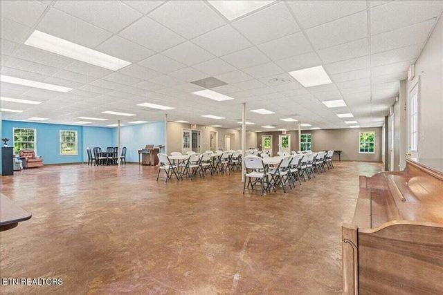 355359 County Road 475, Etowah, TN 37331