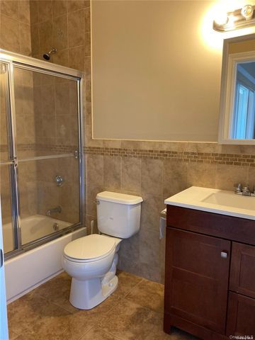 289 Post Avenue 204, Westbury, NY 11590