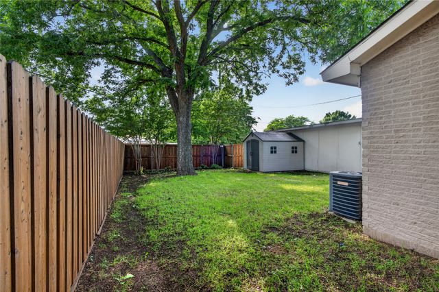 1621 Debbie Drive, Plano, TX 75074
