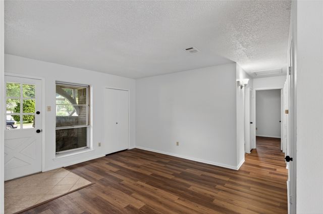 1621 Debbie Drive, Plano, TX 75074