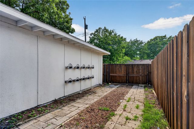 1621 Debbie Drive, Plano, TX 75074