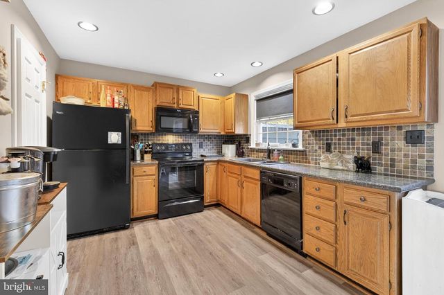 129 TOWNHOUSE LN, Lancaster, PA 17603