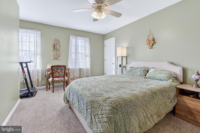 129 TOWNHOUSE LN, Lancaster, PA 17603