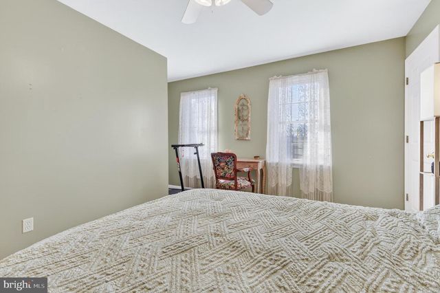 129 TOWNHOUSE LN, Lancaster, PA 17603