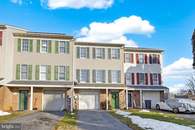 129 TOWNHOUSE LN, Lancaster, PA 17603