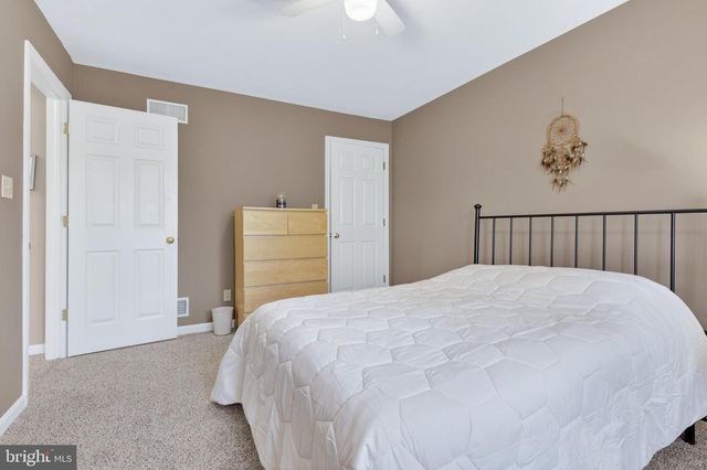 129 TOWNHOUSE LN, Lancaster, PA 17603