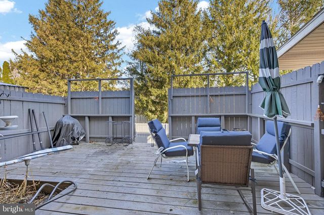 129 TOWNHOUSE LN, Lancaster, PA 17603