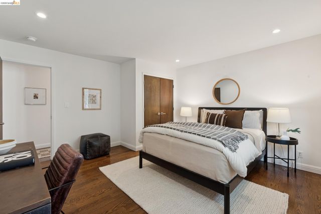 7919 Phaeton Dr, Oakland, CA 94605